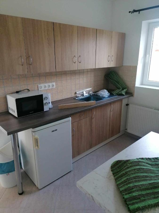Aba-Boebe Vendeghaz Apartment Zalaszentivan Luaran gambar