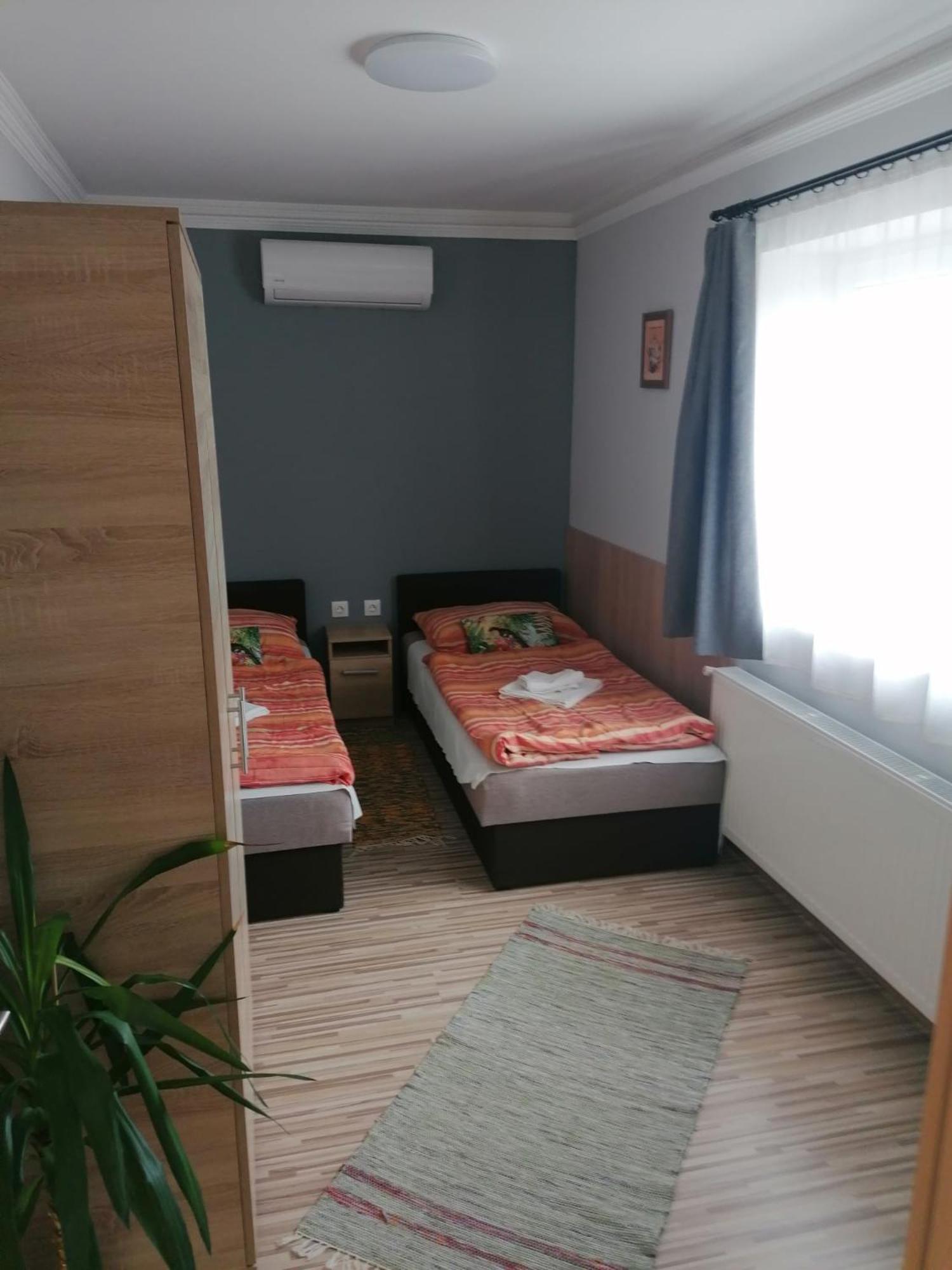 Aba-Boebe Vendeghaz Apartment Zalaszentivan Luaran gambar